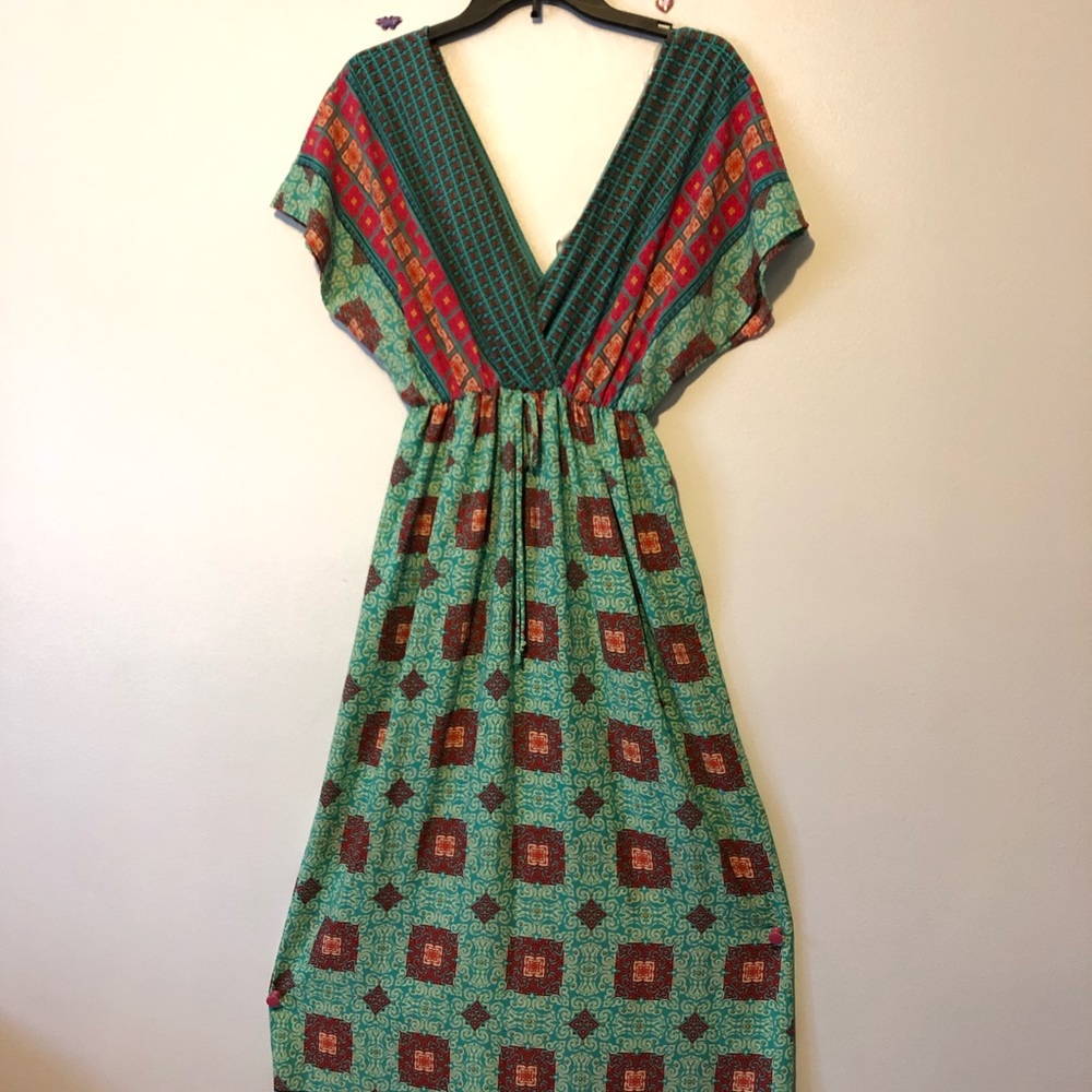 NWT: Francesca’s Maxi Dress